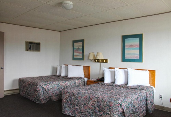Budget Host Crestview Inn image 23