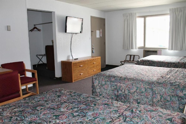 Budget Host Crestview Inn image 28